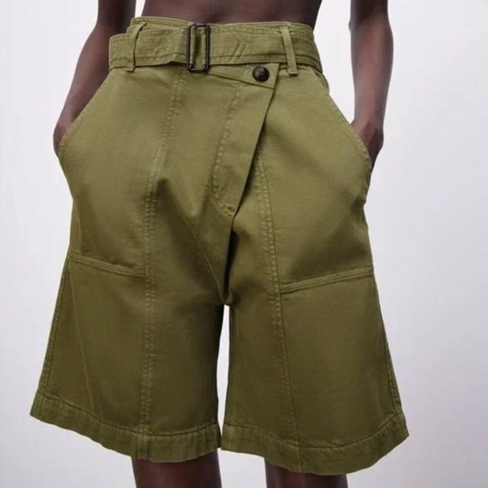ZARA High Waisted Belted Bermuda Cargo Short Womens Medium Olive Green Drop Rise